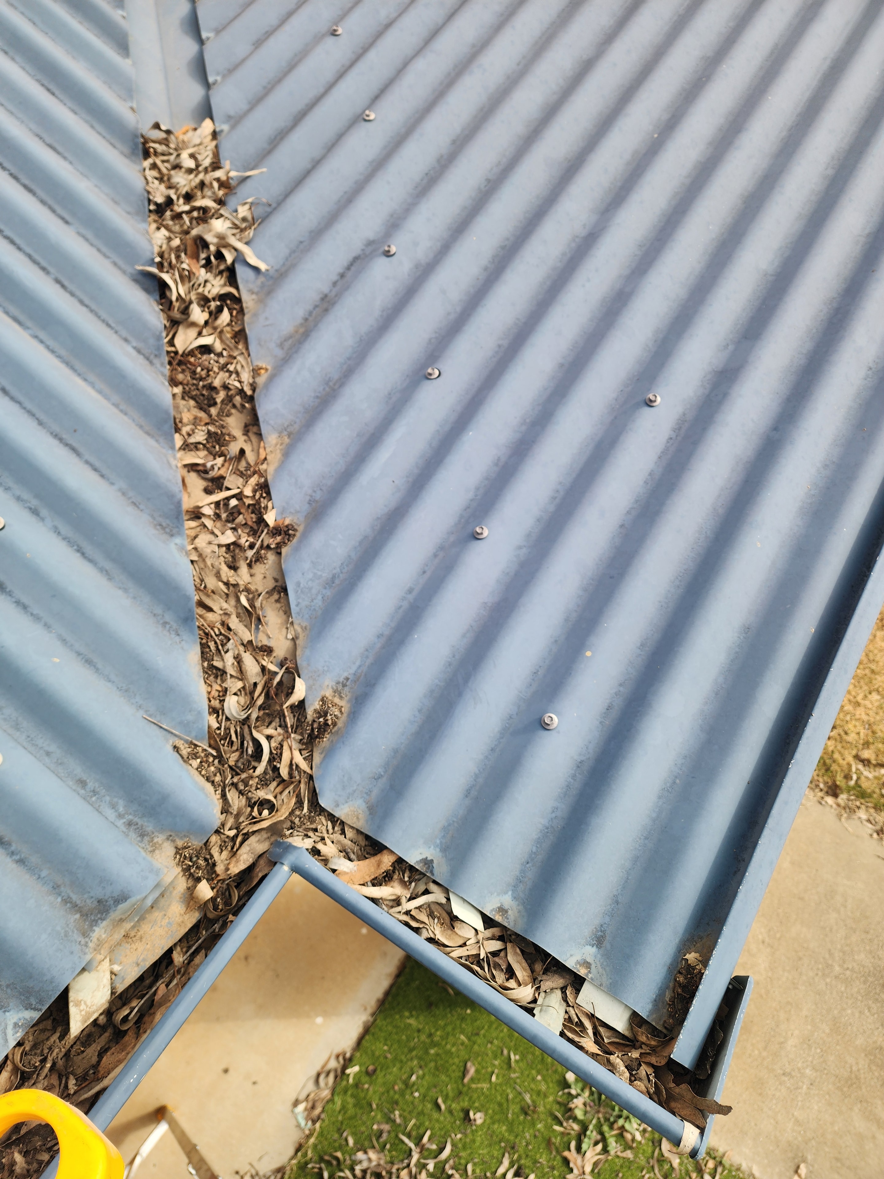 Gutter Cleaning — Leaf & Twig Blockage